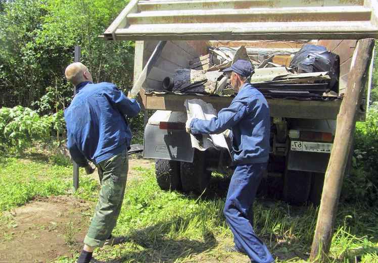 Вывоз мусора с дачного участка с грузчиками по Домодедову